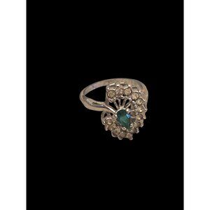 Vintage Silver Tone Ring With Teardrop Green Stone Clear Gem Halo Cluster Uncas
